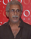 Naseeruddin Shah launches Anand Patwardhan's book 'War and Peace' and documentry film Bombay Our City