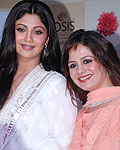 Shilpa Shetty and Kiran Bawa at IOSIS event