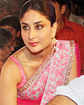 Kareena Kapoor and Madhur Bhandarkar at Sarvajanik Ganeshostav Mandal, Bandra