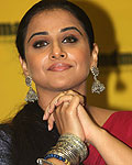 Vidya Balan at the launch of Munmun Ghosh's book 'Unhooked'