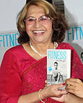 Helen unveils Abhishek Sharma's bokk Fitness On The Go