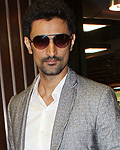 Kunal Kapoor promotes Luv Shuv Tey Chicken Khurana at High Street Phoenix