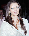 Aishwarya Rai at  Shatrughan Sinha's party for Doctors of Kokilaben Ambani Hospital