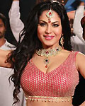 Veena Malik and Arya Babbar