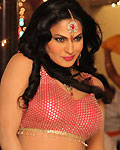 Veena Malik on the sets of Punjabi movie Jatts Golmaal