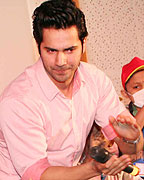 Varun Dhawan celebrates Christmas with cancer patients