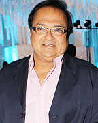 Rakesh Bedi at Neha Lakdawala's marriage