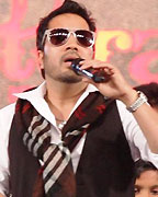 Mika Singh performing at Glitterati 2013 at Aamby Valley City