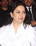 Anjali Tendulkar and Sachin Tendulkar at the Bloomberg TV Autocar India Awards 2013