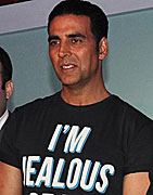 Akshay Kumar at Gold Premier League 2013