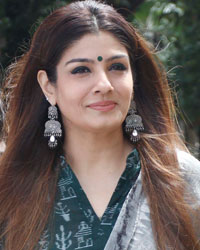 Raveena Tandon and Shaina NC