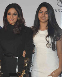 Jhanvi, Boney Kapoor, Sri Devi and Khushi