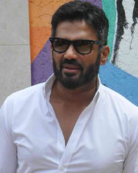 Sunil Shetty and Mandira Bedi