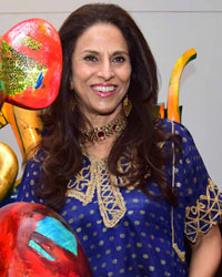 Shobhaa De