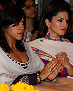 Sunny Leone and Ekta Kapoor visit Siddhivinayak temple for Ragini MMS 2