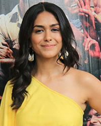 Mrunal Thakur