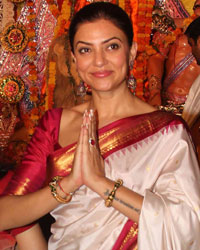 Sushmita Sen Celebrates Durga Puja