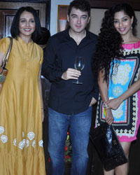 Tanisha Mukherjee's Play Premiere