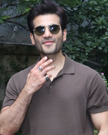 Karan Tacker