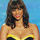 Singer Sean Kingston and Tyra Banks present the Choice Music:Male Artist Award at the Teen Choice Awards