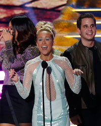 The cast of 'Pitch Perfect' accepts the Choice Movie: Comedy at the Teen Choice Awards at the Gibson amphitheatre in Universal City, California