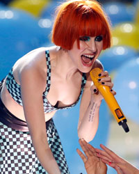 Lead vocalist Hayley Williams of Paramore performs at the Teen Choice Awards at the Gibson amphitheatre in Universal City, California