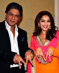 Shah Rukh Khan and Madhuri Dixit