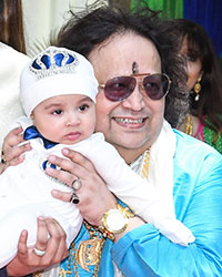 Chitrani Lahiri, Bapa Lahirim Taneesha Lahiri, Bappi Lahiri and Krishh Lahiri