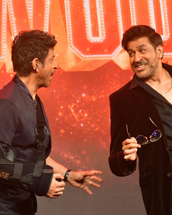 Shah Rukh Khan and Rajat Bedi