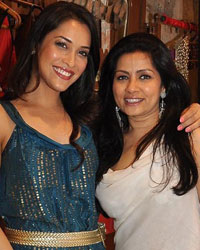 Rashmi Nigam and Sangita Sinh Kathiwada