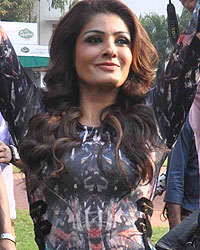 Raveena