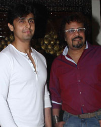 Sonu Nigam and Tabla player Bickram Ghosh