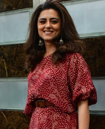 Ridhi Dogra