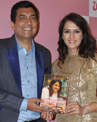 Sanjeev Kapoor and Shipra Khanna