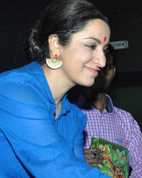 Tisca Chopra and Sherlyn with Cancer Patients