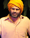 Raja Chaudhary performing