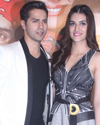 Varun Dhawan and Kriti Sanon