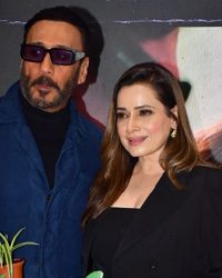 Jackie Shroff and Neelam Kothari