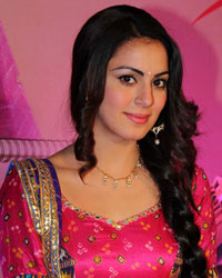 Shraddha Arya