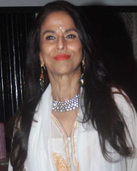 Shobha De