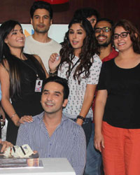 Rajeev Khandelwal and Kritika Kamra along with the cast during the celebration of completion of 50 episodes of TV Serial 'Reporters'