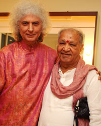 Pandit Shiv Kumar Sharma and Pandit Hariprasad Chaurasia