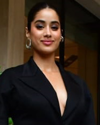 Janhvi Kapoor promotes her upcoming movie Ulajh