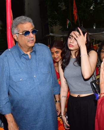 Boney Kapoor, Khushi Kapoor and Shabana Azmi