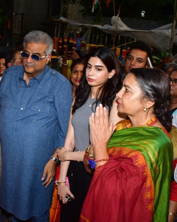 Boney Kapoor, Khushi Kapoor and Shabana Azmi