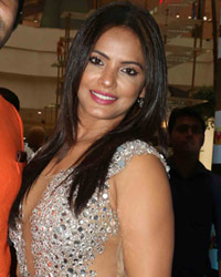 Sandip Soparrkar and Neetu Chandra