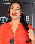 Sonakshi Sinha and Ajay Devgn