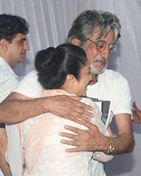 Shakti Kapoor and Kajol