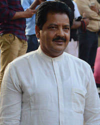 Udit Narayan