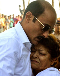 Akshay Khanna and Saroj Khan